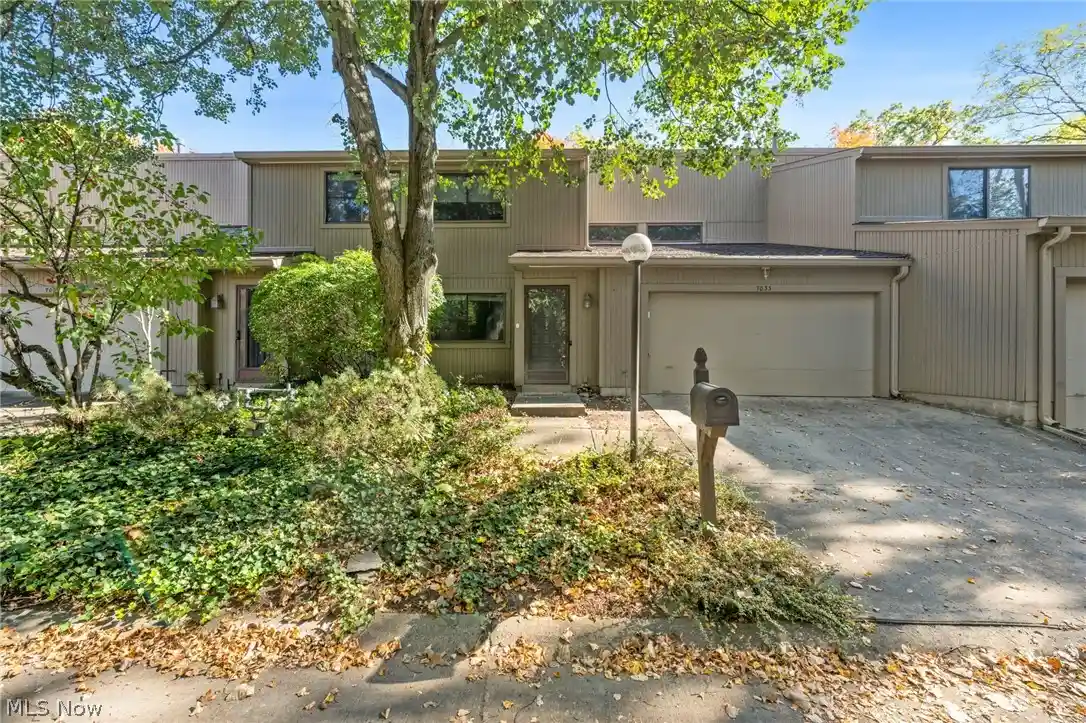 Photo 1 of Sale Pending at 7033 Buckhurst Pl, Concord Township, OH 44060 | MLS# 5255170 | Listing updated on 2026-10-29