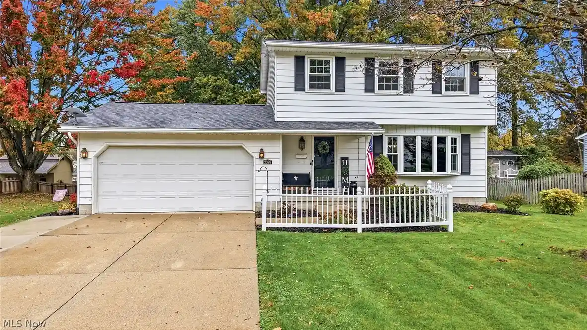 Photo 1 of Single family home for sale at 2378 Oak St, Salem, OH 44460 | MLS# 5254910 | Listing updated on 2026-10-27