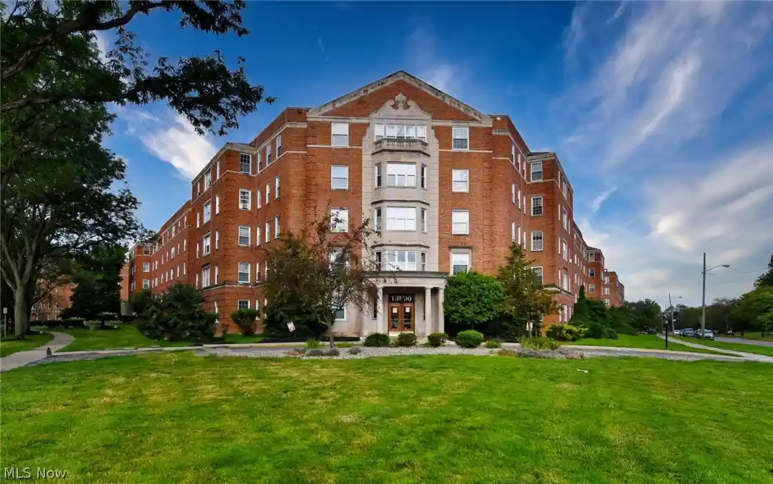 Condo for sale at 13800 Fairhill Rd #312, Cleveland, OH 44120 | MLS# 5255105