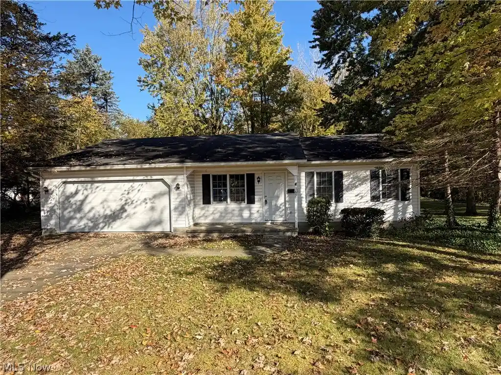 Single family home for sale at 36500 Kinzel Rd, Avon, OH 44011 | MLS# 5255477