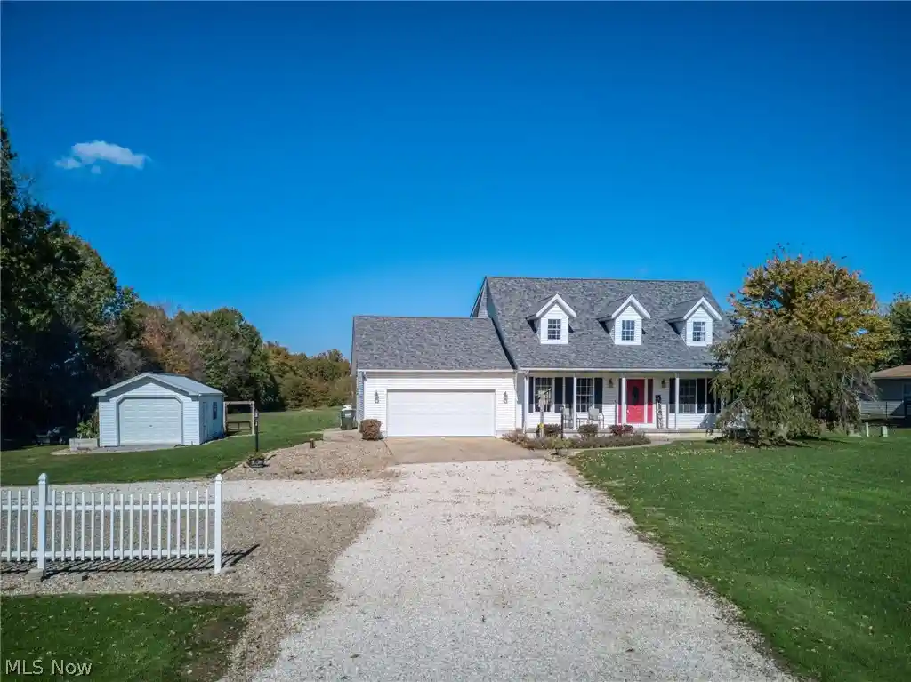 Photo 1 of Single family home for sale at 7911 Giddings Rd, Rootstown, OH 44272 | MLS# 5255162 | Listing updated on 2026-10-28