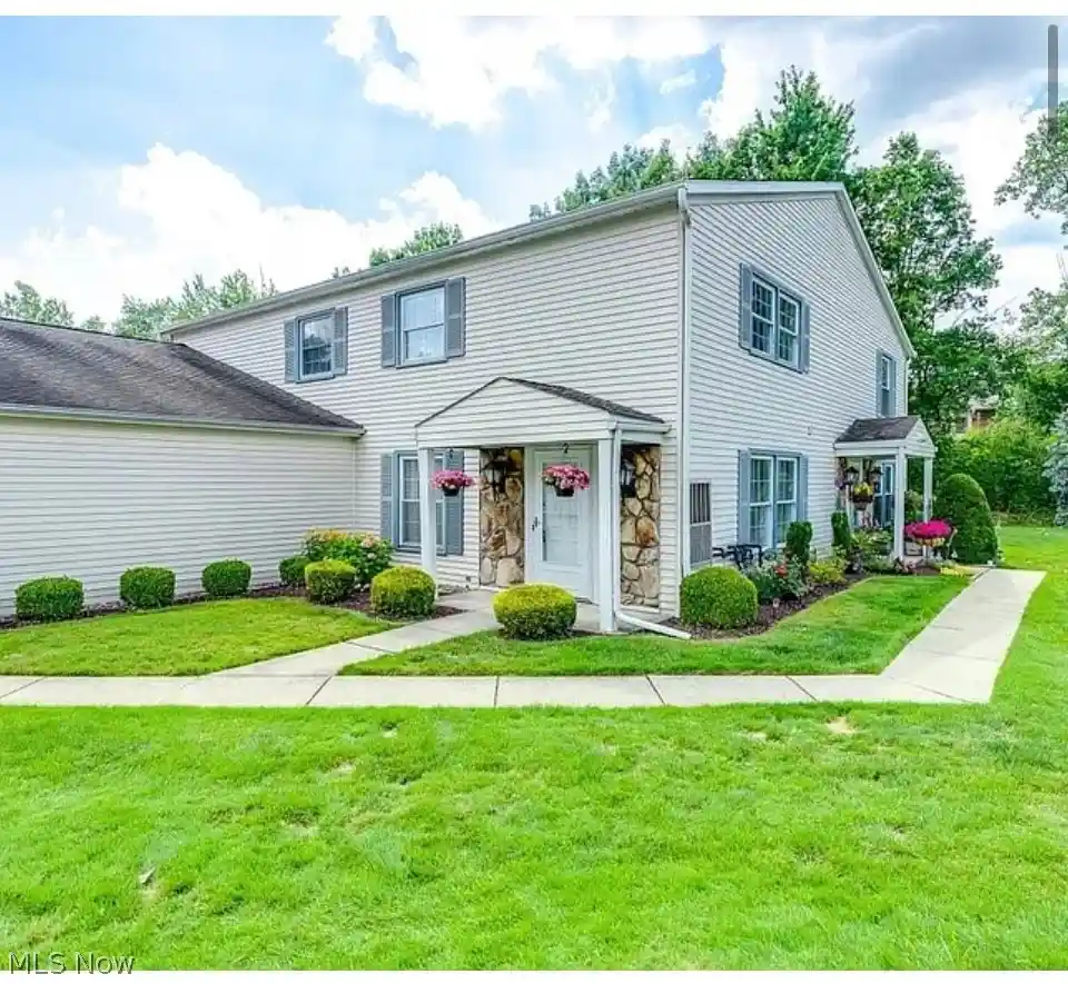 Listing Photo 1 - Condo for sale in 3409 Beaver Trl located at 3409 Beaver Trl, Aurora, OH 44202 - Unit 3409 Beaver Trl