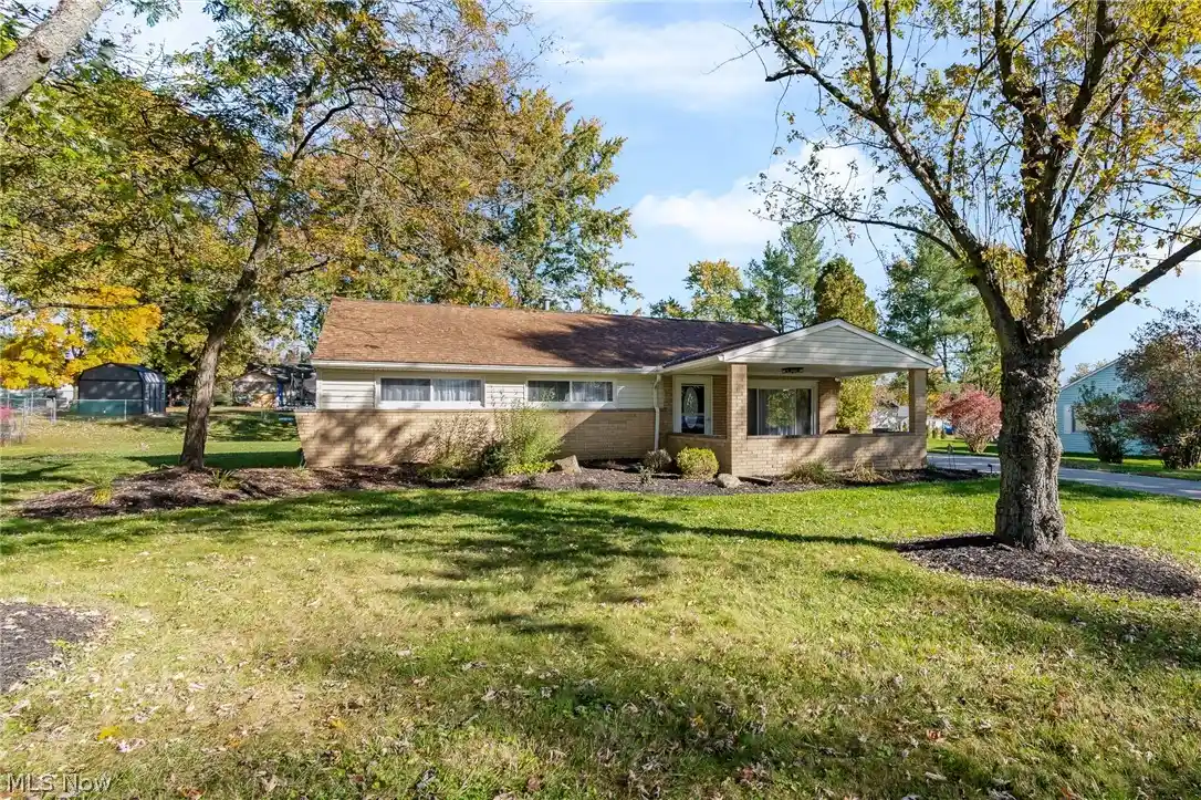 Photo 1 of Sale Pending at 1637 Ridgewood Ct, Twinsburg, OH 44087 | MLS# 5253127 | Listing updated on 2026-10-28