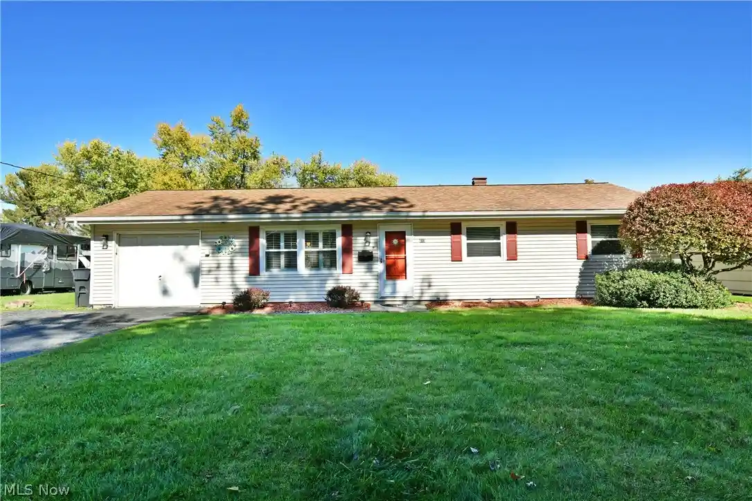 Single family home for sale at 612 Pierce Dr, Youngstown, OH 44511 | MLS# 5255362