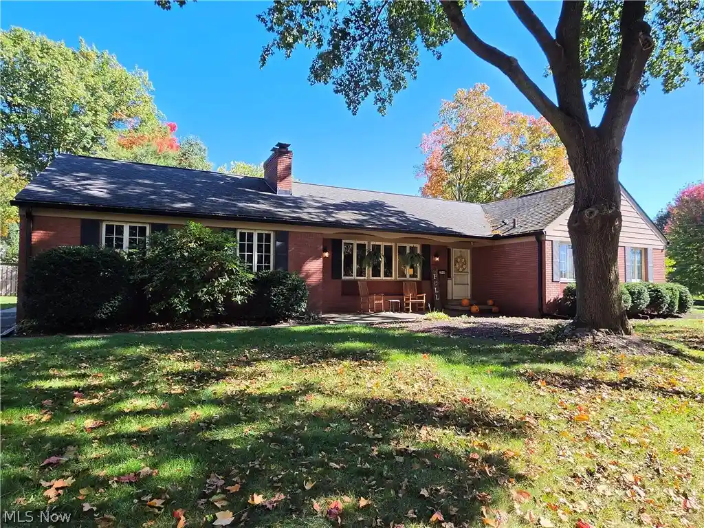 Photo 1 of Sale Pending at 2949 Harriett Rd, Silver Lake, OH 44224 | MLS# 5252429 | Listing updated on 2026-10-24
