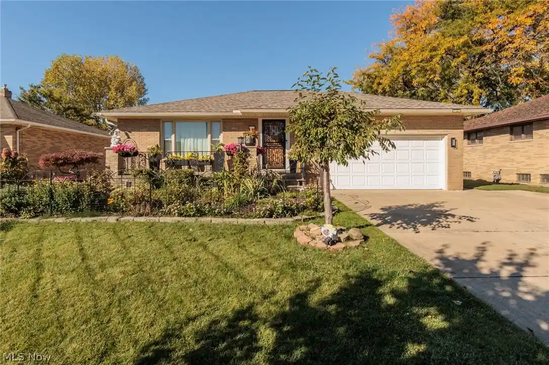 Single family home for sale at 4896 Kennedy Dr, Brooklyn, OH 44144 | MLS# 5255204