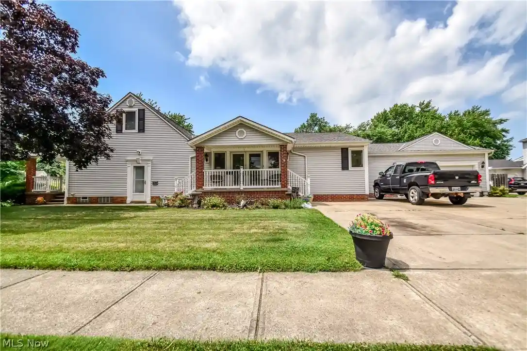 Photo 1 of Single family home for sale at 439 E 305th Street, Willowick, OH 44095 | MLS# 5255627 | Listing updated on 2026-10-29