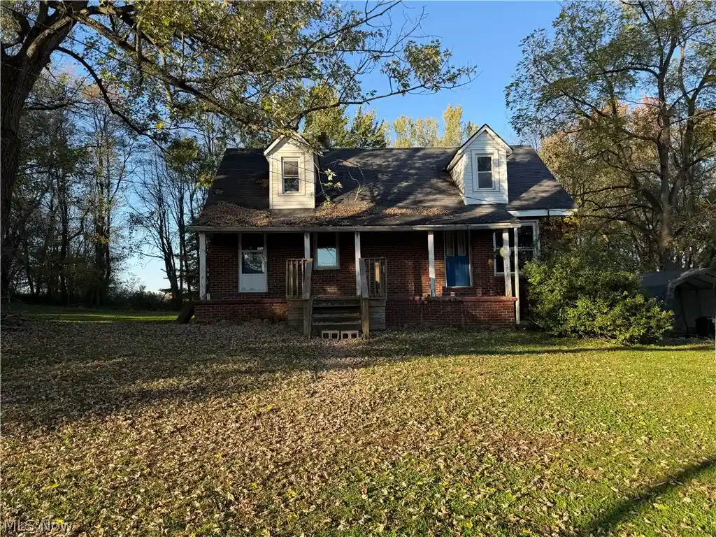 Single family home for sale at 2581 Saxe Rd, Mogadore, OH 44260 | MLS# 5255346