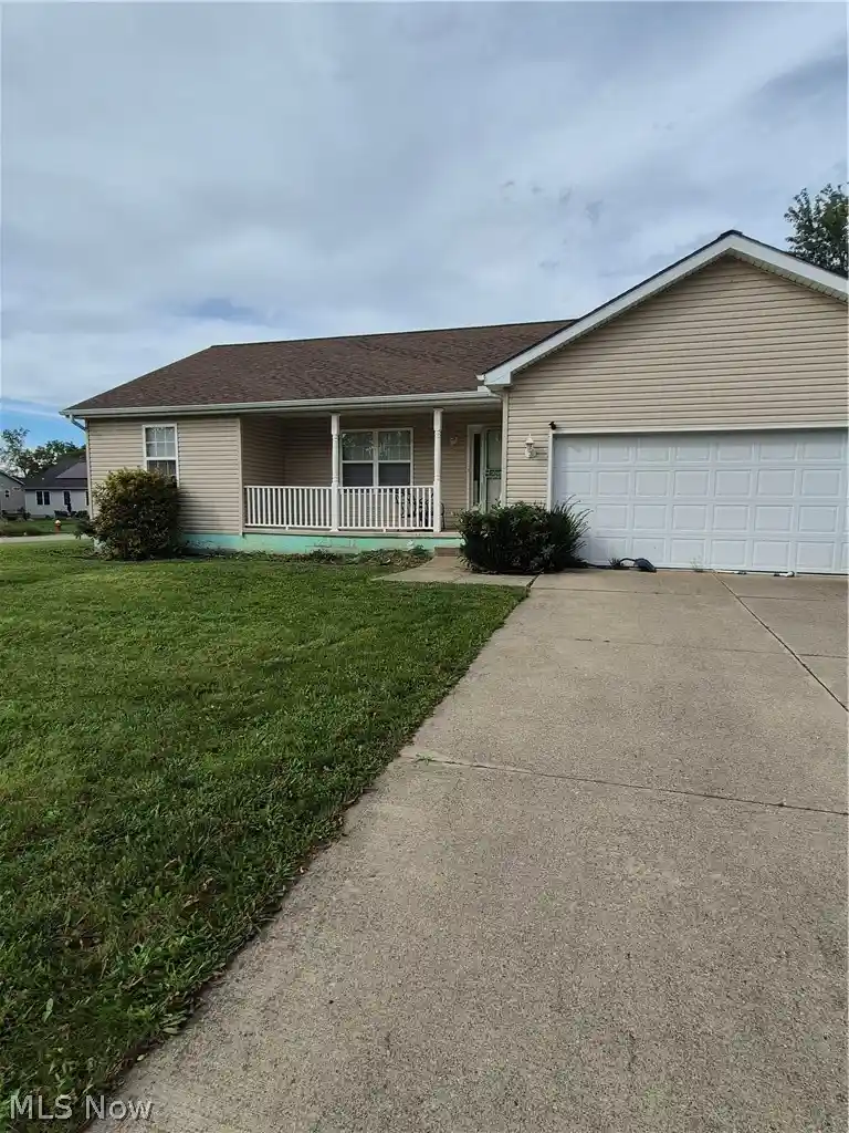 Single family home for sale at 2078 Arrowhead St, Lorain, OH 44052 | MLS# 5255418