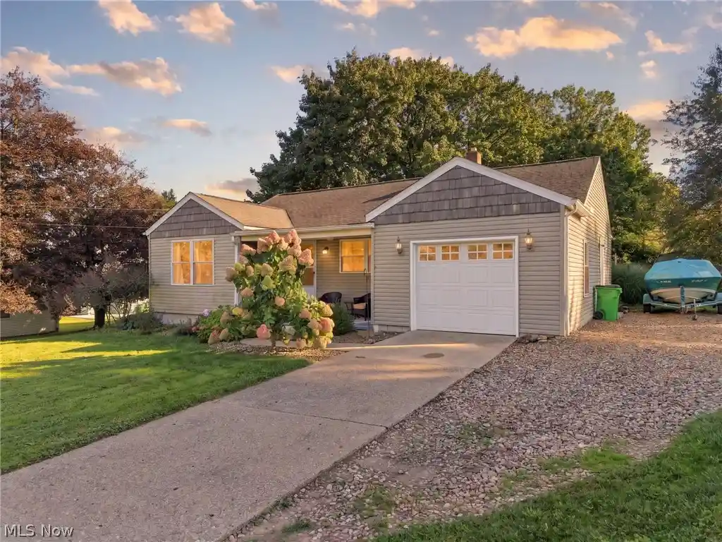 Single family home for sale at 1718 W Market St, Orrville, OH 44667 | MLS# 5255657