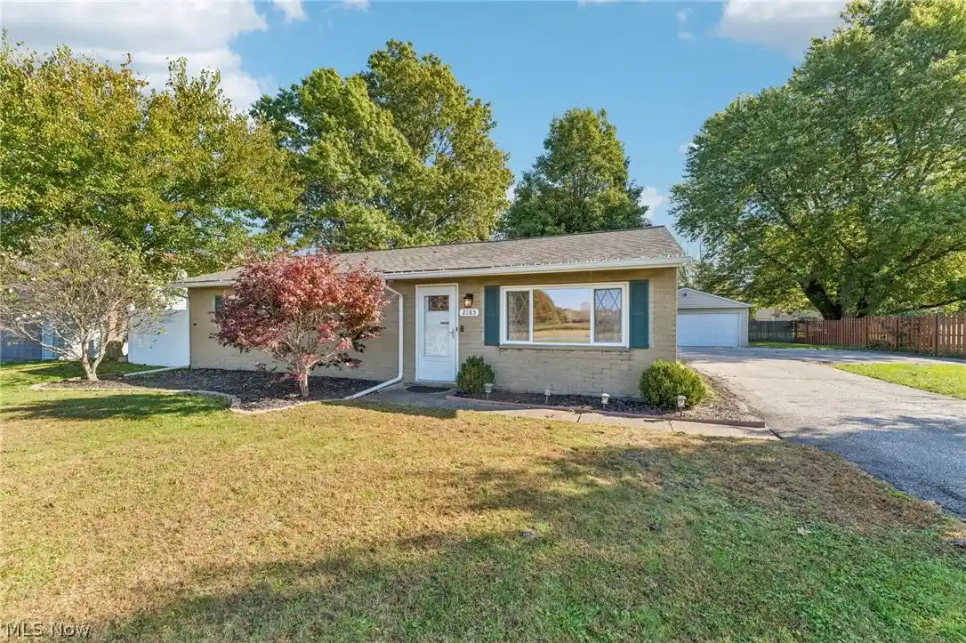 Single family home for sale at 2185 Hubbard Rd, Madison, OH 44057 | MLS# 5254556
