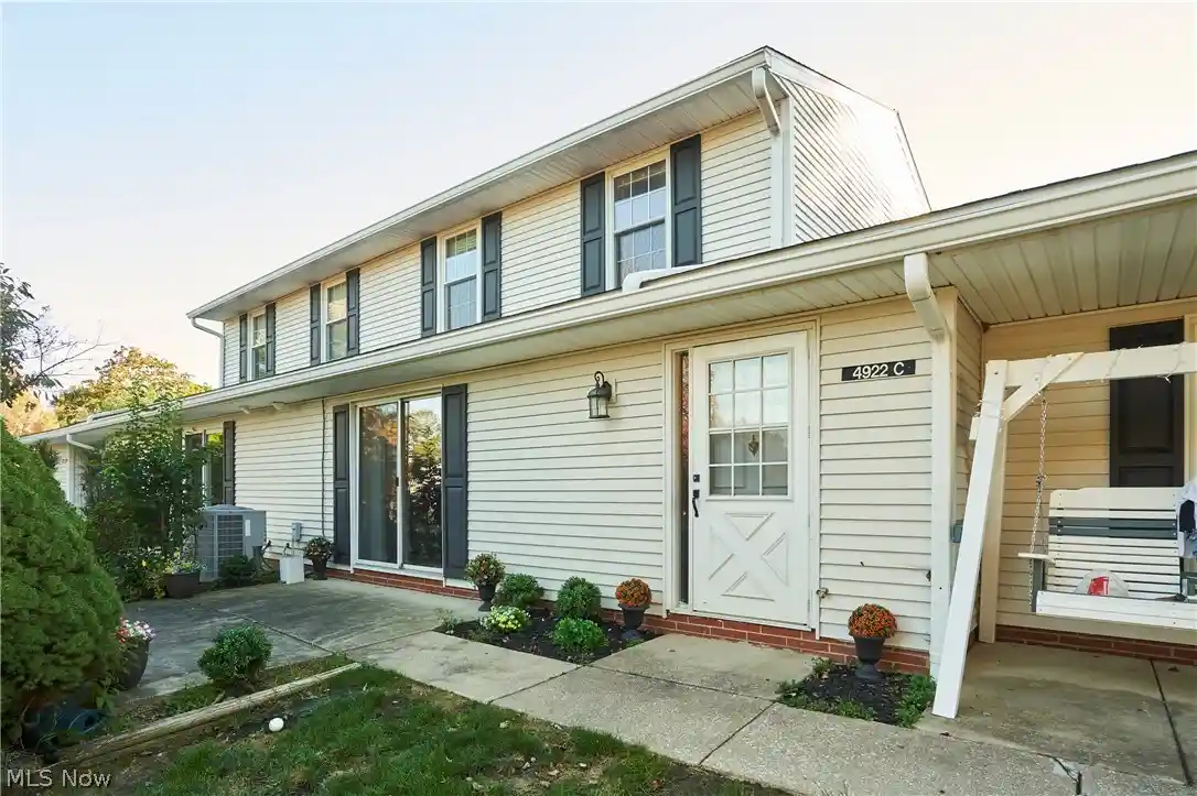 Condo for sale at 4922 Independence Cir #C, Stow, OH 44224 | MLS# 5255042