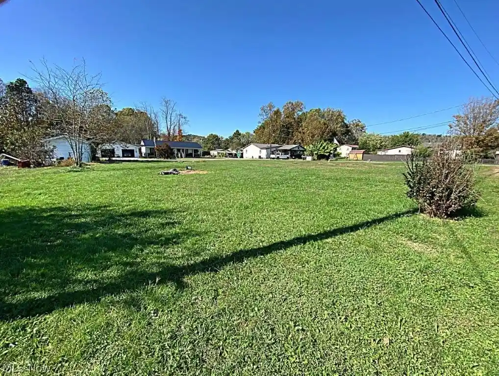 Photo 1 of Land for sale at 8 Meadow View Ln, Elizabeth, WV 26143 | MLS# 5255725 | Listing updated on 2026-10-24