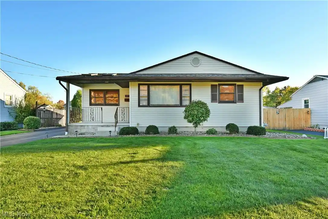 Photo 1 of Single family home for sale at 1853 Lynn Mar Ave, Youngstown, OH 44514 | MLS# 5255672 | Listing updated on 2026-10-25