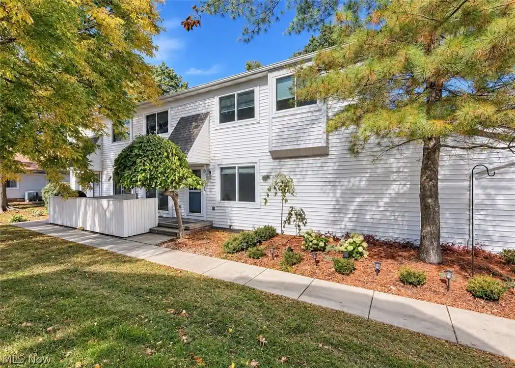 Condo for sale at 5424 Canyon Ct #A, Willoughby, OH 44094 | MLS# 5255734