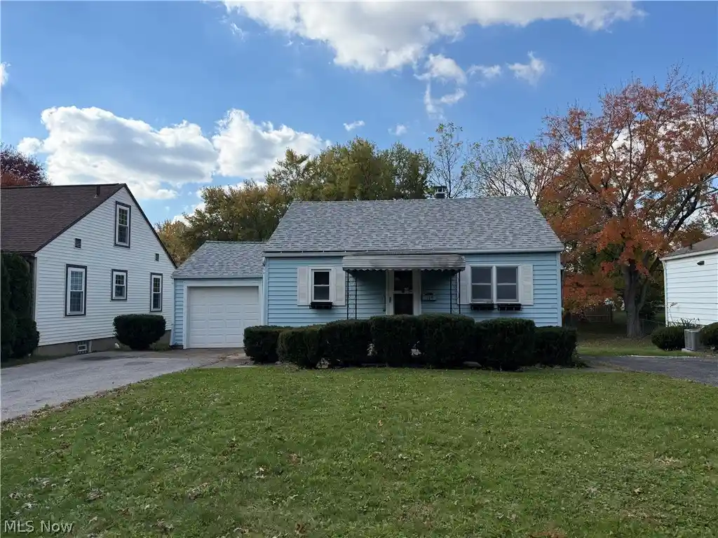 Single family home for sale at 128 2nd Street, Wadsworth, OH 44281 | MLS# 5255771