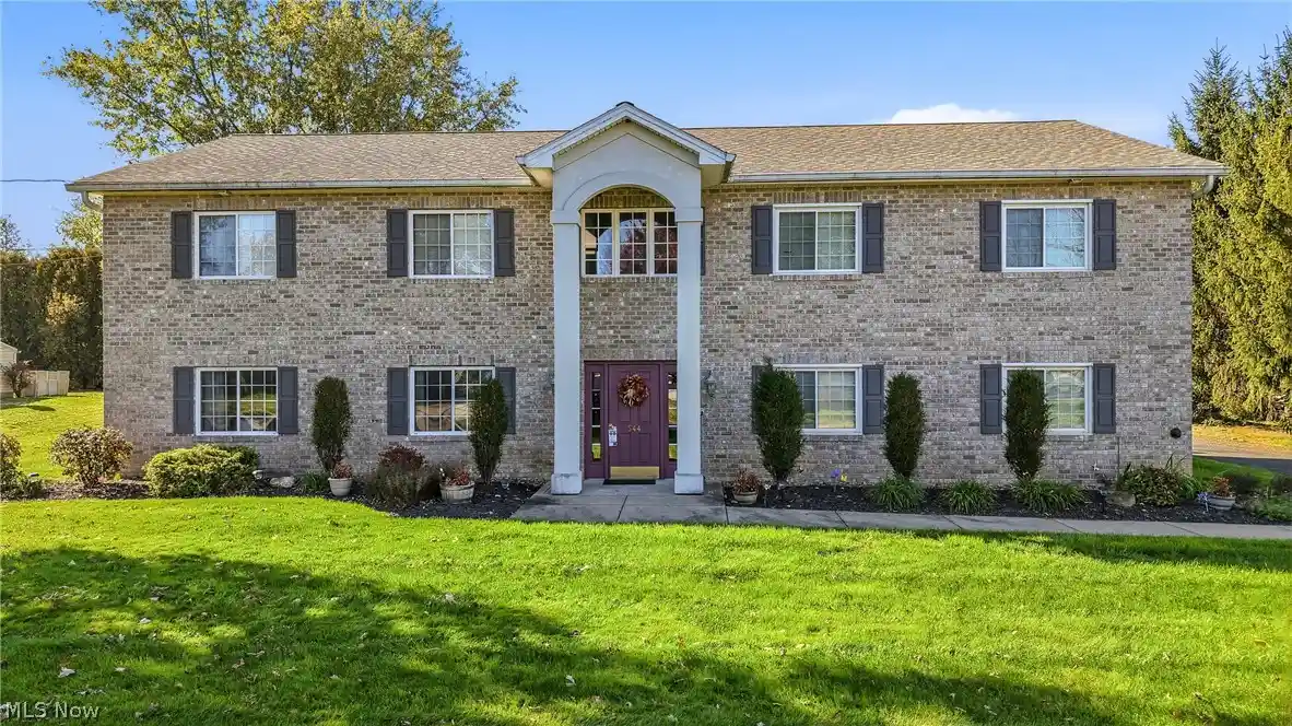 Photo 1 of Condo for sale at 544 Caroline Ave, Hubbard, OH 44425 | MLS# 5255775 | Listing updated on 2026-10-25