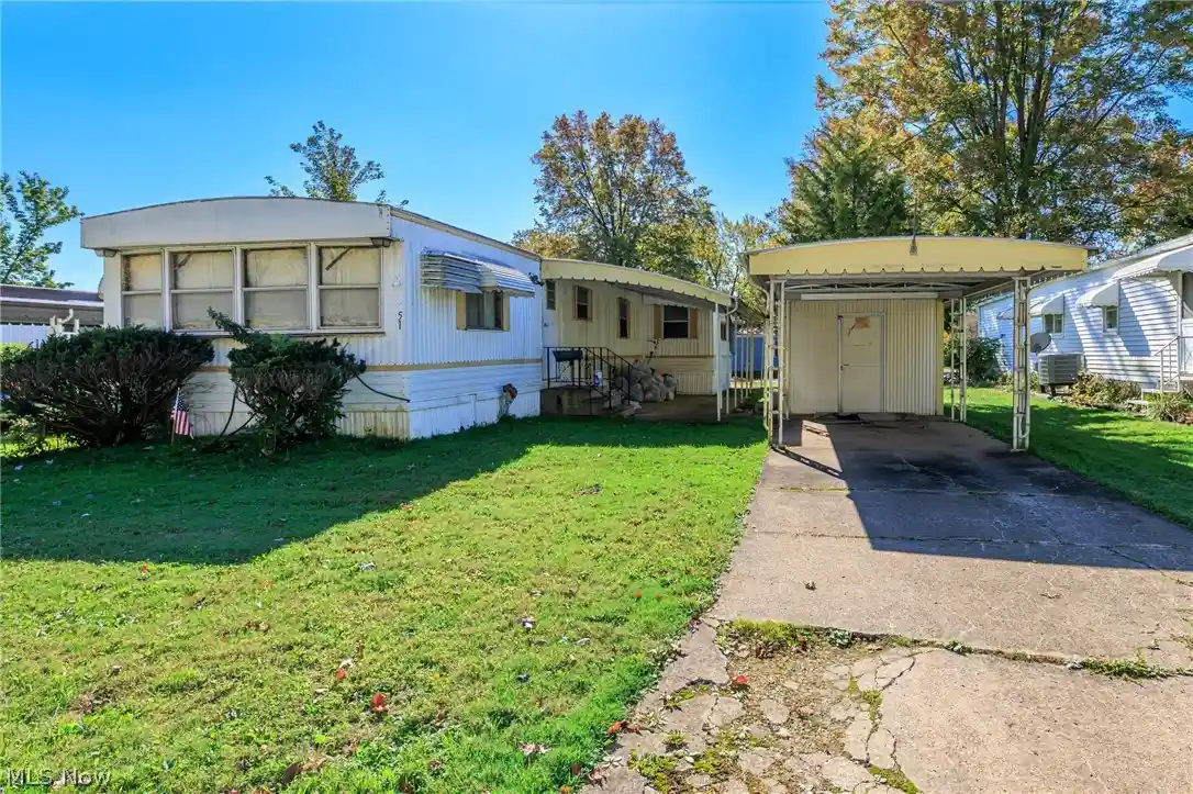 Single family home for sale at 51 Patio Ln, Olmsted Twp, OH 44138 | MLS# 5254571