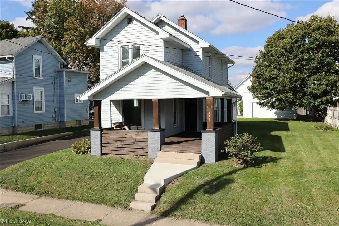 Photo 1 of Single family home for sale at 316 Vine St, Ashland, OH 44805 | MLS# 5255532 | Listing updated on 2026-10-24