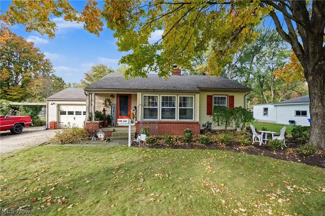 Photo 1 of Single family home for sale at 6990 Mill Crk Blvd, Youngstown, OH 44512 | MLS# 5254654 | Listing updated on 2026-10-26