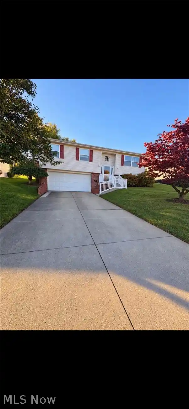 Photo 1 of Single family home for sale at 187 Rosslyn Blvd, Steubenville, OH 43952 | MLS# 5255586 | Listing updated on 2026-10-26
