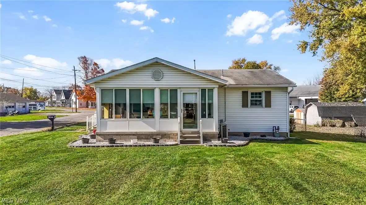 Single family home for sale at 113 Maple St, Hebron, OH 43025 | MLS# 5255866