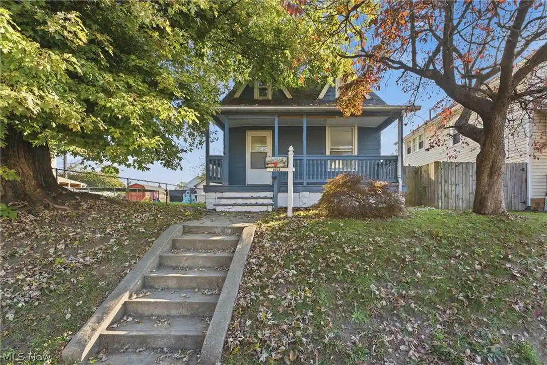 Single family home for sale at 1508 Hammond Ave SW, Canton, OH 44706 | MLS# 5254711