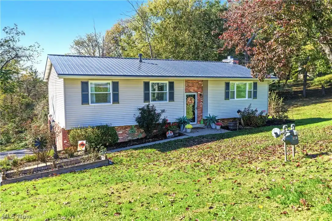 Photo 1 of Sale Pending at 162 Woodland Acres Rd, Marietta, OH 45750 | MLS# 5255877 | Listing updated on 2026-10-28