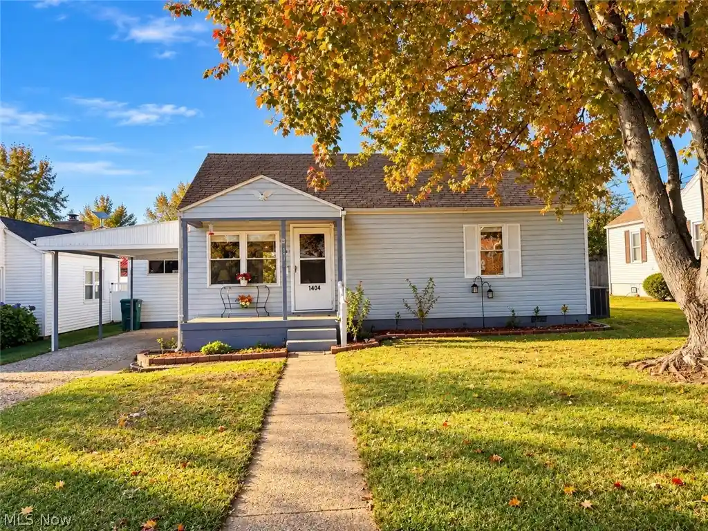 Single family home for sale at 1404 42nd Street, Parkersburg, WV 26104 | MLS# 5255857