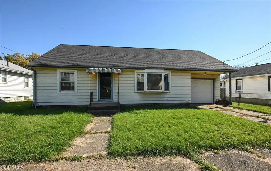 Single family home for sale at 1624 Tanner Ave SW, Canton, OH 44706 | MLS# 5255914