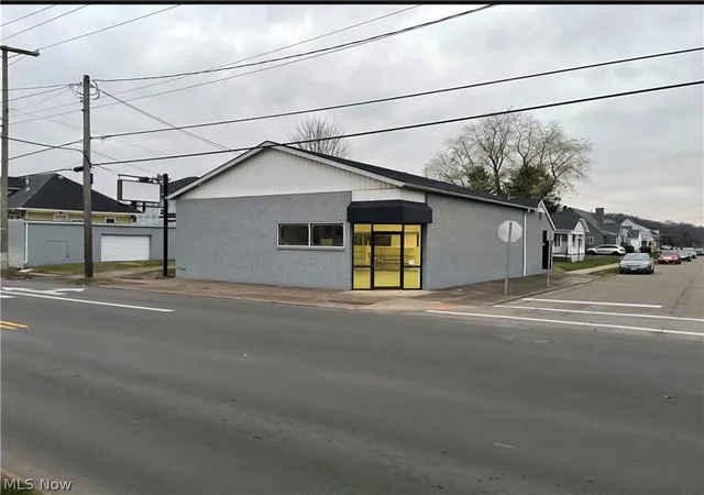 Photo 1 of Single family home for sale at 1123 Pine St, Zanesville, OH 43701 | MLS# 5255939 | Listing updated on 2026-10-29