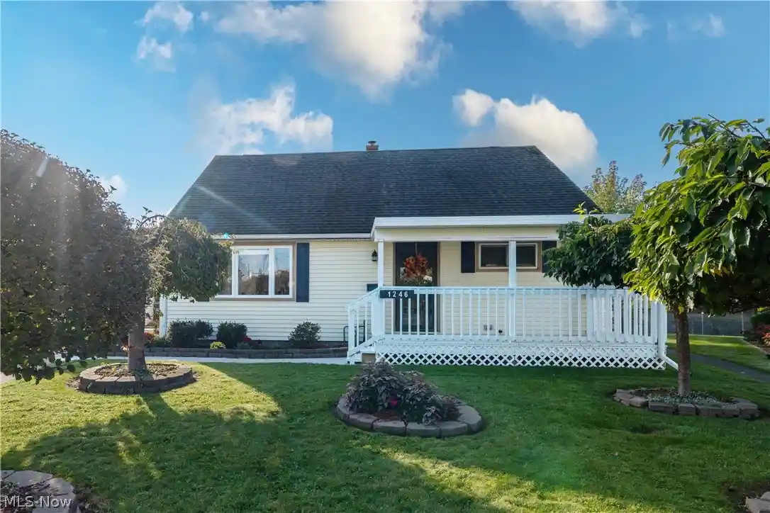 Photo 1 of Sale Pending at 1246 Valleyview Ave Sw, Canton, OH 44710 | MLS# 5246300 | Listing updated on 2026-10-30