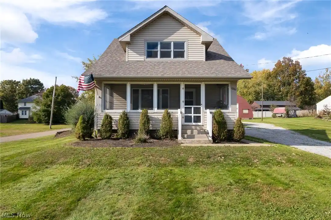 Photo 1 of Sale Pending at 11861 Moffit St Sw, Massillon, OH 44647 | MLS# 5250384 | Listing updated on 2026-10-26