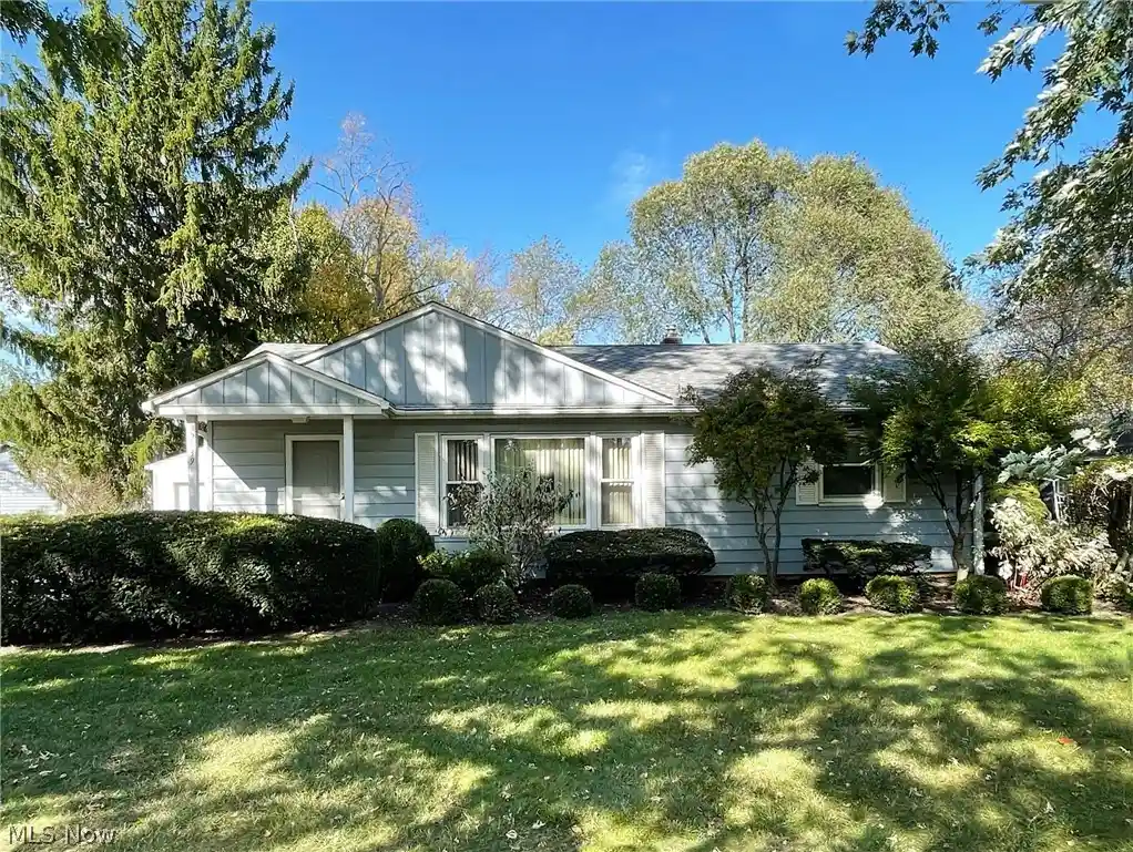 Single family home for sale at 2539 Dalton Rd, Fairlawn, OH 44333 | MLS# 5255935