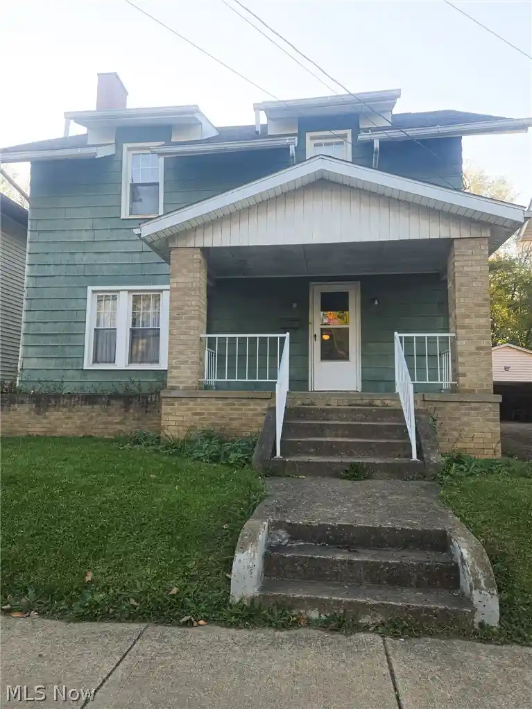 Single family home for sale at 1825 Grace Ave NE, Canton, OH 44705 | MLS# 5254798