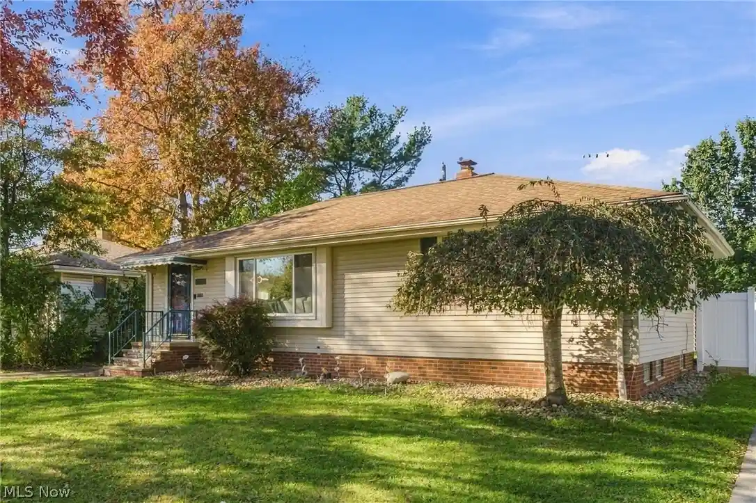 Photo 1 of Single family home for sale at 4752 Springwood Dr, Cleveland, OH 44144 | MLS# 5255970 | Listing updated on 2026-10-26