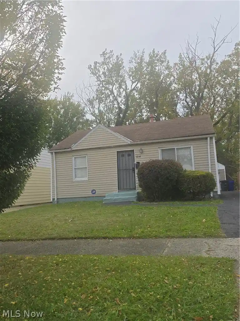 Single family home for sale at 4344 E 144th Street, Cleveland, OH 44128 | MLS# 5254163