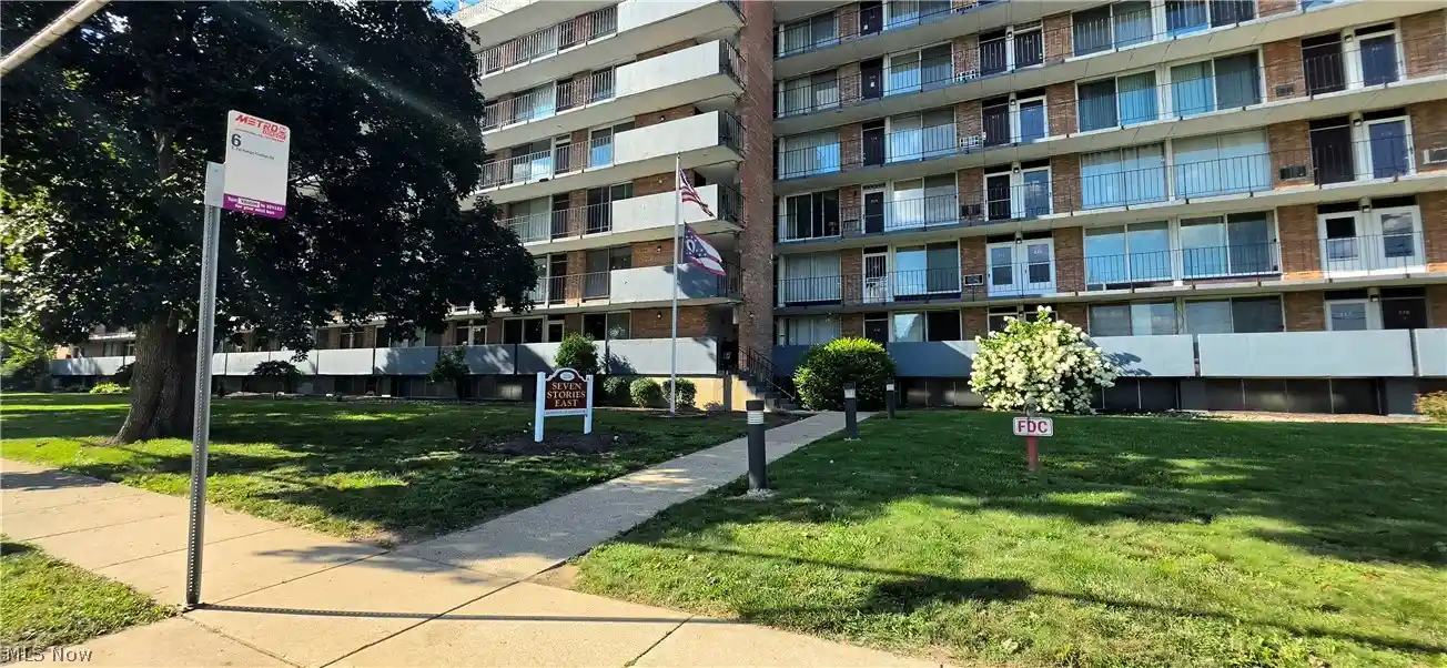 Condo for sale at 2331 E Market St #424, Akron, OH 44312 | MLS# 5254167