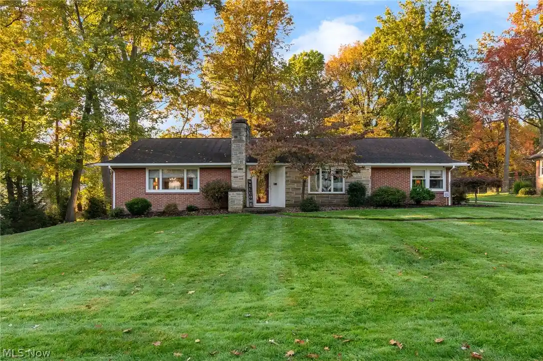 Photo 1 of Single family home for sale at 244 Cordelia St Sw, North Canton, OH 44720 | MLS# 5255225 | Listing updated on 2026-10-30