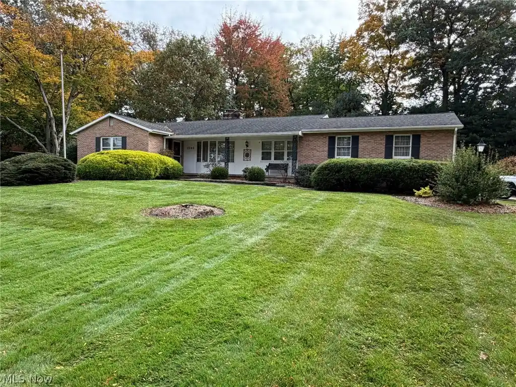 Single family home for sale at 1040 W Milton St, Alliance, OH 44601 | MLS# 5256109