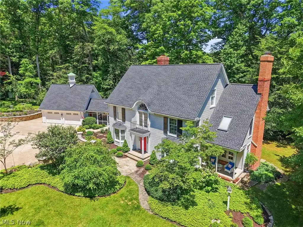 Single family home for sale at 37475 Jackson Rd, Chagrin Falls, OH 44022 | MLS# 5255699