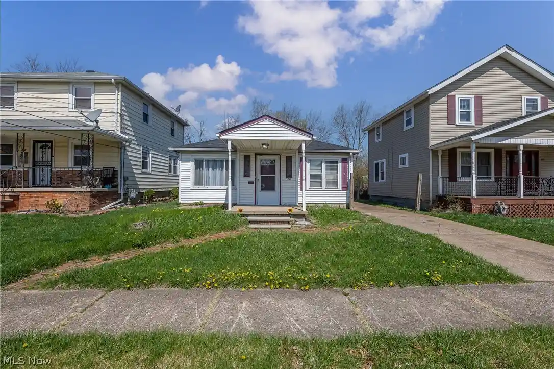 Single family home for sale at 1020 W 19th Street, Lorain, OH 44052 | MLS# 5255651