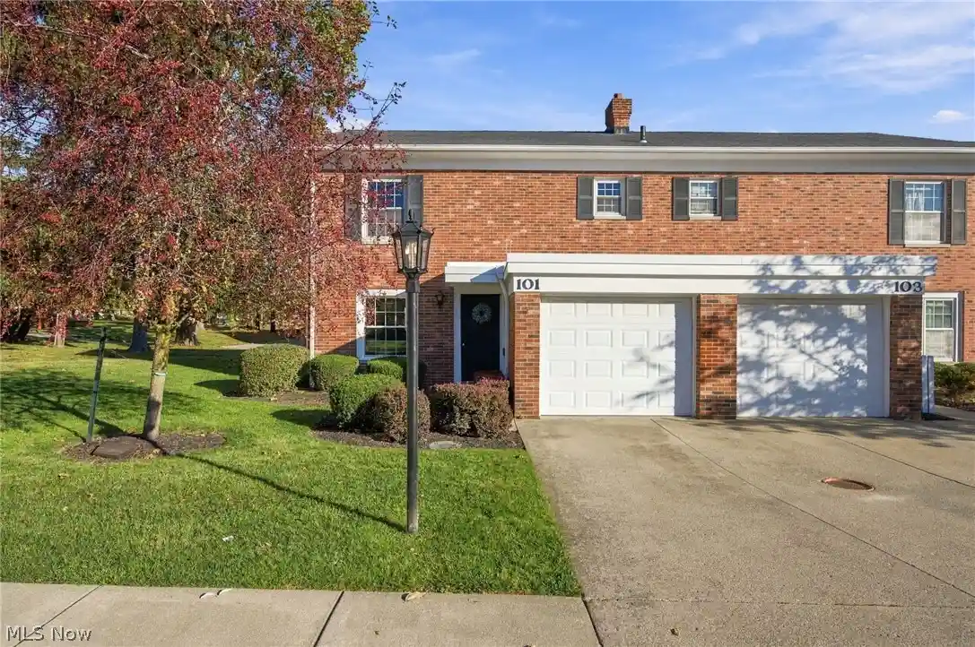 Photo 1 of Condo for sale at 101 Chatham Way, Cleveland, OH 44124 | MLS# 5255728 | Listing updated on 2026-10-28