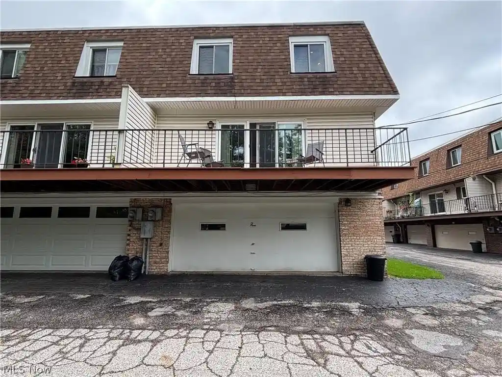 Condo for sale at 6474 Concord Dr #5, Parma, OH 44134 | MLS# 5245763