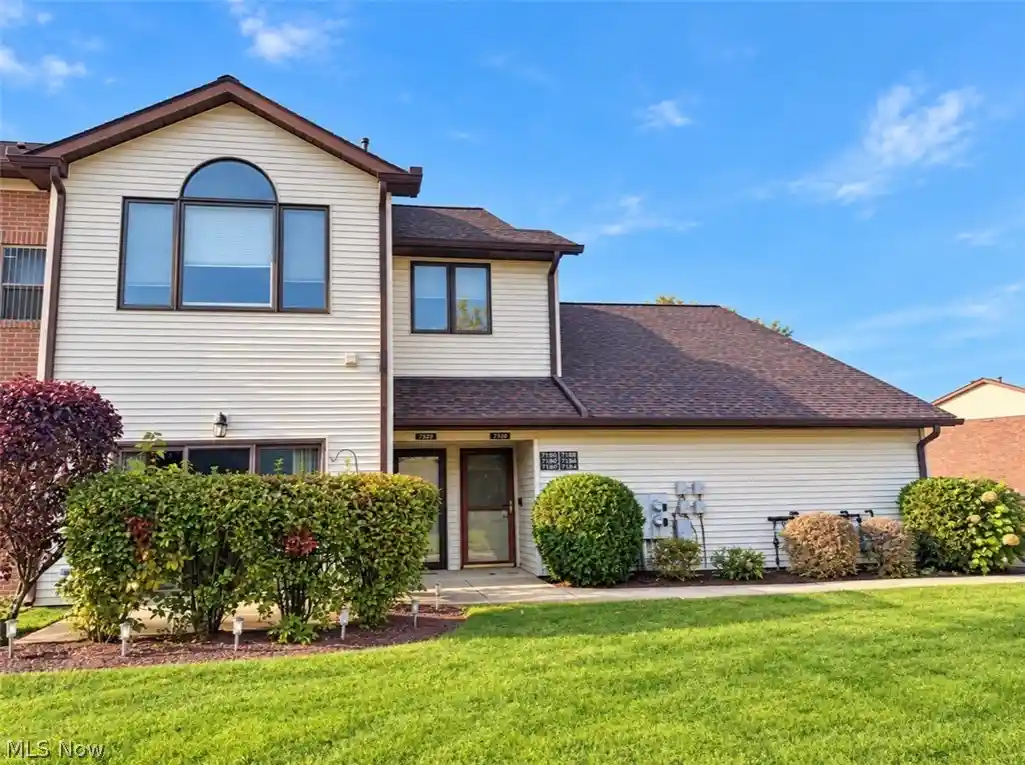 Condo for sale at 7190 Village Dr, Concord Township, OH 44060 | MLS# 5256222