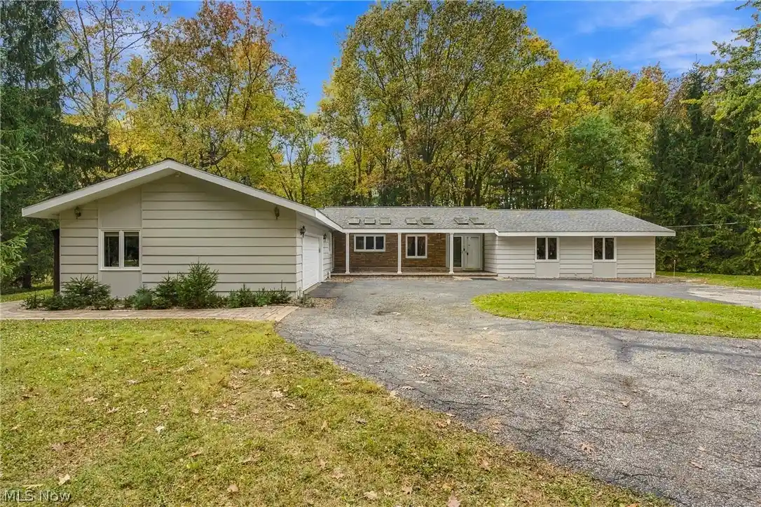 Photo 1 of Single family home for sale at 28400 S Woodland Rd, Cleveland, OH 44124 | MLS# 5255405 | Listing updated on 2026-10-28