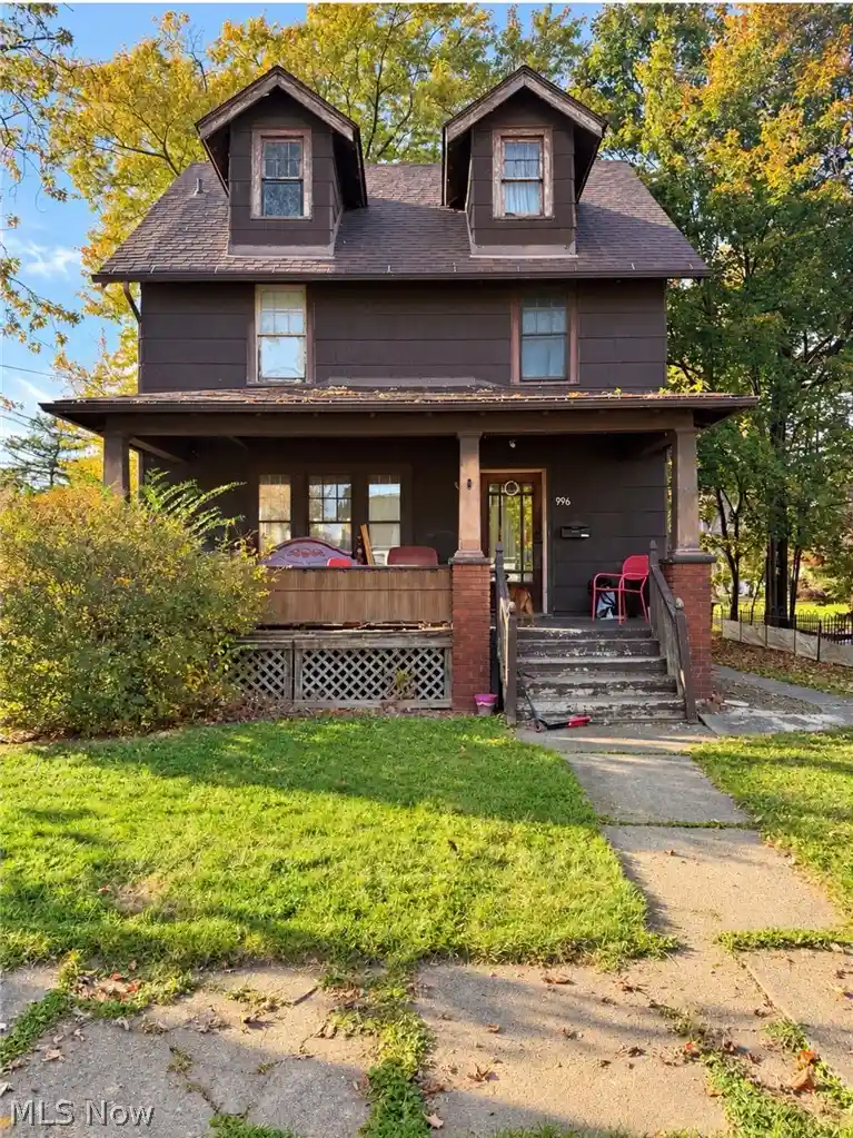 Single family home for sale at 996 Hazelwood Ave SE, Warren, OH 44484 | MLS# 5256346