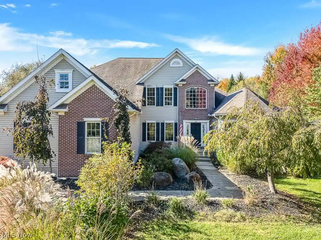 Single family home for sale at 2510 Ridge Rd, Hinckley, OH 44233 | MLS# 5255082