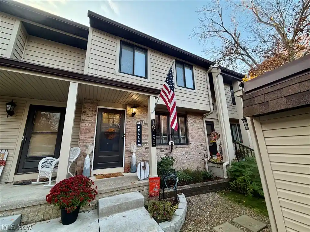 Photo 1 of Condo for sale at 10198 Spinnaker Run, Aurora, OH 44202 | MLS# 5256410 | Listing updated on 2026-10-28