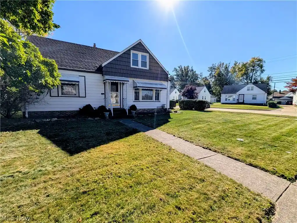 Single family home for sale at 28908 Edgewood Dr, Willowick, OH 44095 | MLS# 5256399